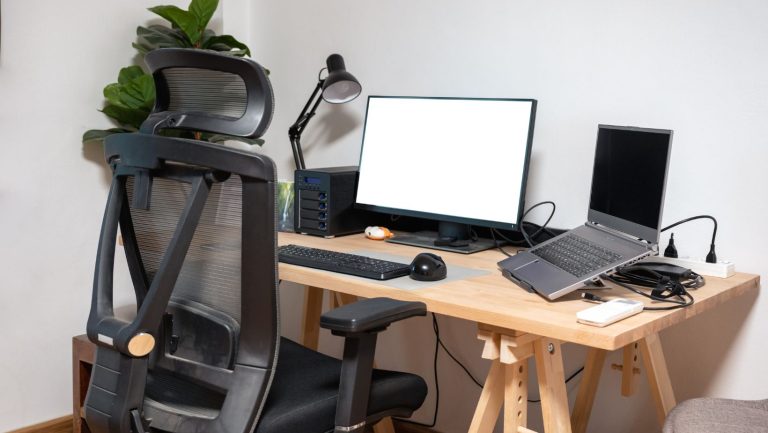 Best Ergonomic Home Office Desks For Remote Workers
